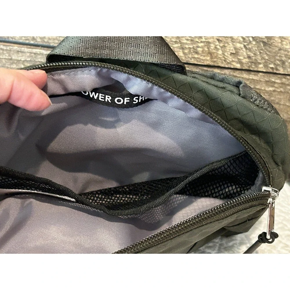 Athleta Crossbody All about Belt Bag The Power Of She Waist Pack Green Nylon Zip